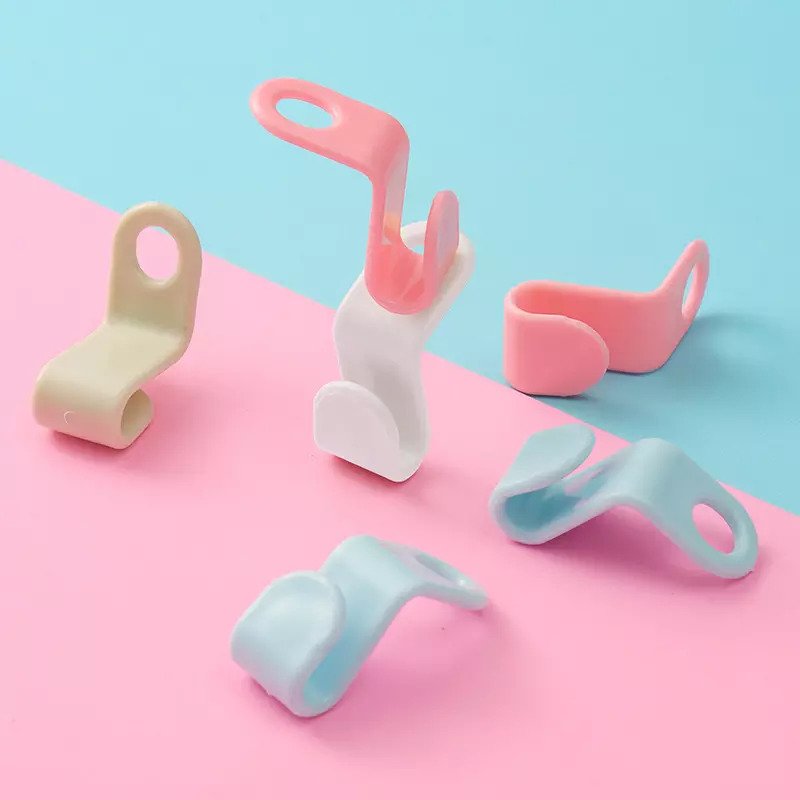 🧩 Stack It. Hang It. Save It. The Ultimate Space-Saving Hanger Hook – For Effortless Closet Organization