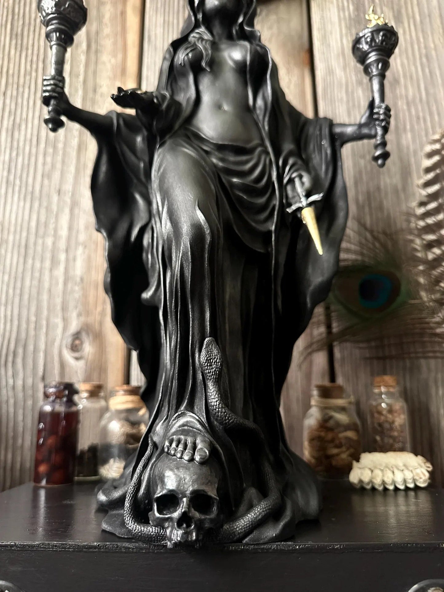 🧙♀️Last Day 60% OFF🔮Hekate Niktipolos, The Witch of The Night