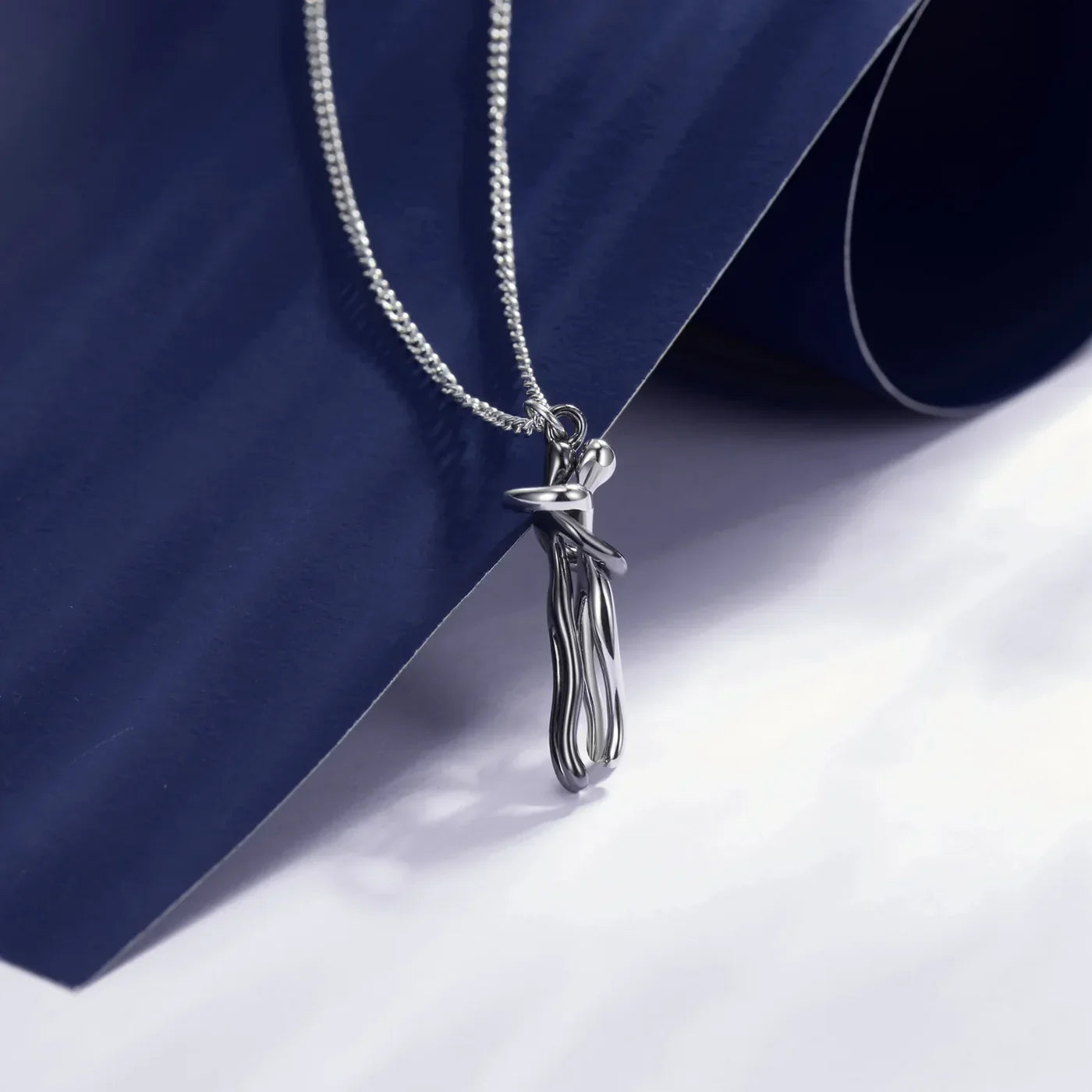 Eternal Hug Necklace ✨ 2025’s Most Romantic Gift ❤️
